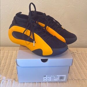 Adidas Harden Volume 8 Men's Shoes - Black and Orange